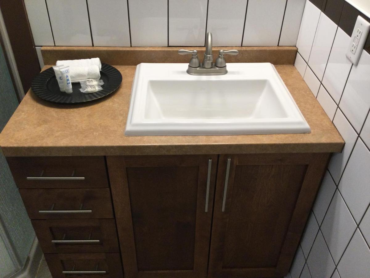 Water Suites Шарлъттаун Екстериор снимка